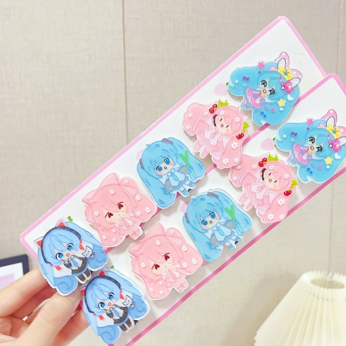 Hatsune Miku cartoon hair clip - đánh giá và giá Cosplay Floating Prop